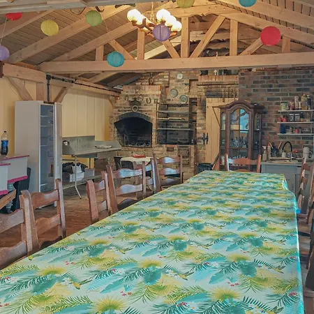 2 Bedroom Pet Friendly In Wilcze (Greater Poland)